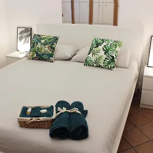 https://la-corte-dei-creativi-comodo-centrale.it-lombardy.com