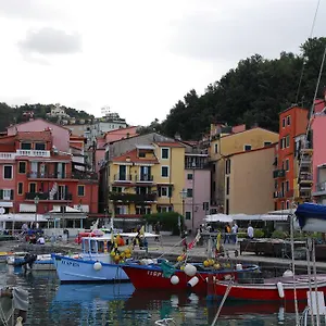 https://villa-sofia.hotelitalianriviera.com